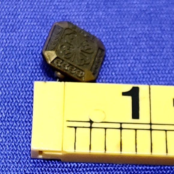 4-H First Year Award Lapel Brass Pin Clover Design & Gold-Tone Patina Finish VTG - Picture 6 of 6